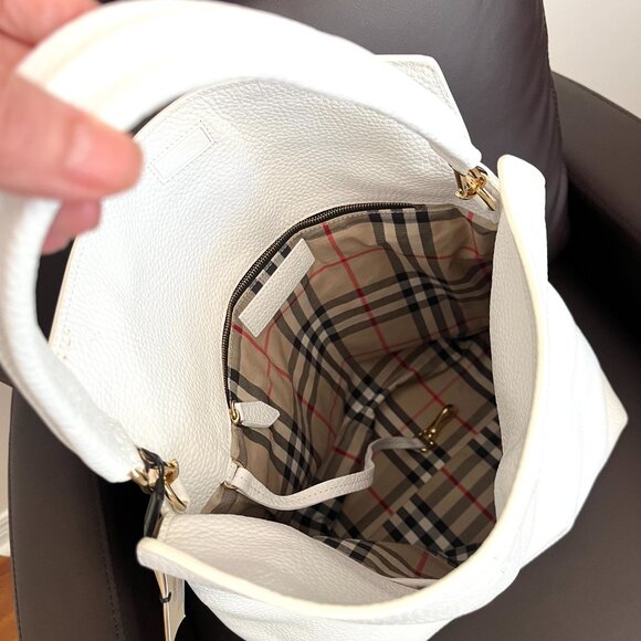 Burberry London Grainy Leather Medium Cale Hobo Bag (NWT) - Picture 6 of 11